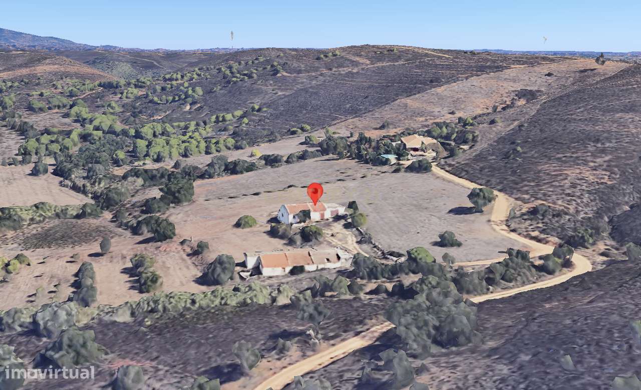 Casa de campo com 3 hectares - Grande imagem: 2/8