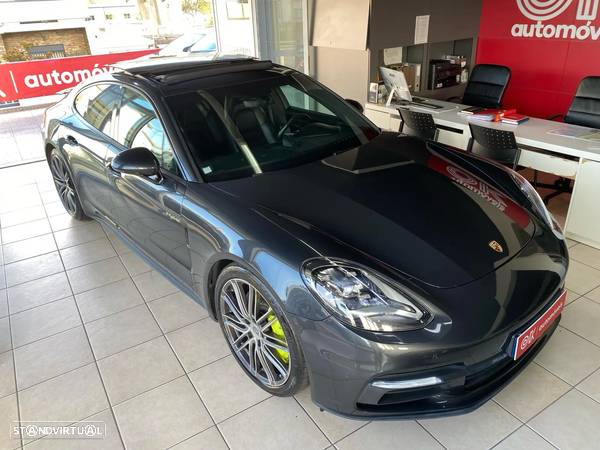 Porsche Panamera 4 E-Hybrid 10 Years Edition - 58