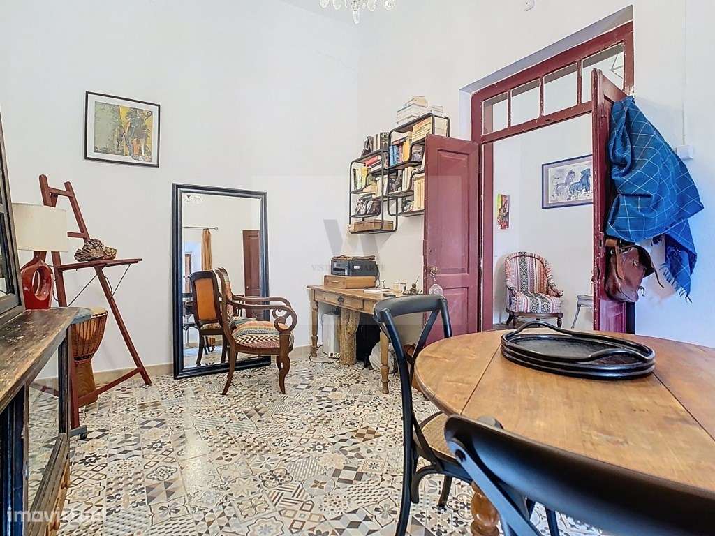 Moradia de charme autêntico + Alojamento Local independente-11