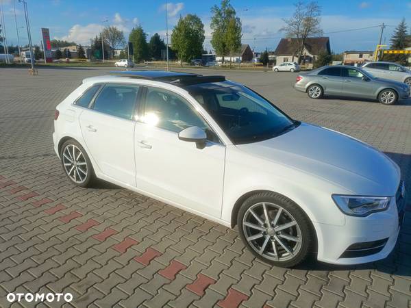 Audi A3 2.0 TDI Sportback S tronic Ambiente - 8