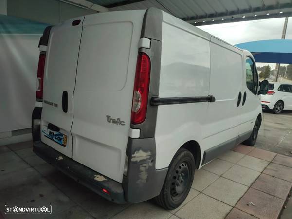 Renault Trafic L1/H1 2.0dci 115cv - 5