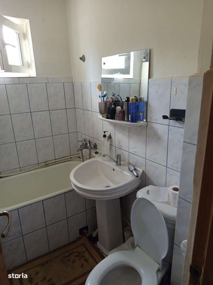 Apartament 2 camere – complet mobilat – Str. Eroilor, Brezoi - Imagine principală: 5/8