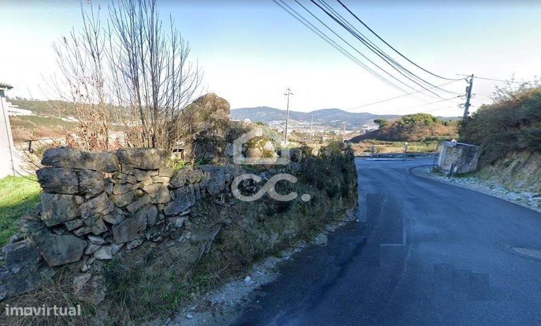 Casa Para Restauro, Figueiras, Lousada - Grande imagem: 4/24