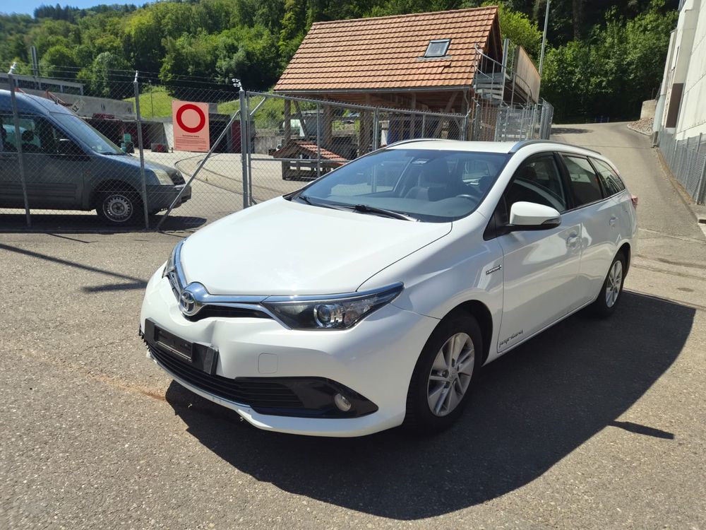 Toyota Auris II (2012-) 1.8 VVT-i Automatik Free Style 2016