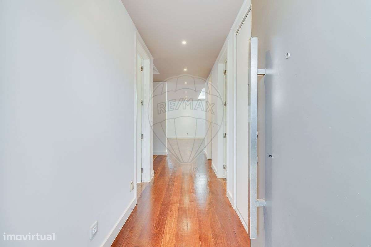 Moradia T5 para arrendamento - Grande imagem: 4/50