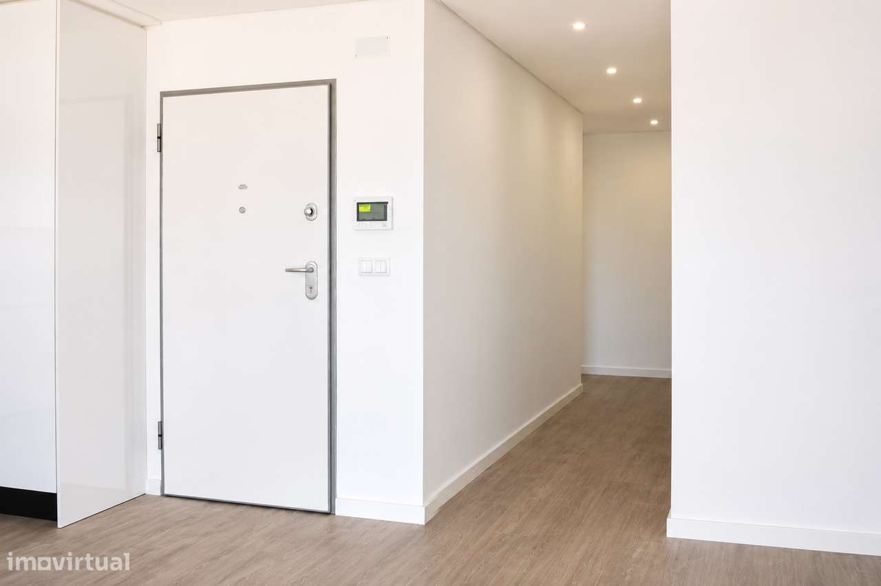 T3 Novo com Lugar de Parqueamento em Santa Marta do Pinhal-7