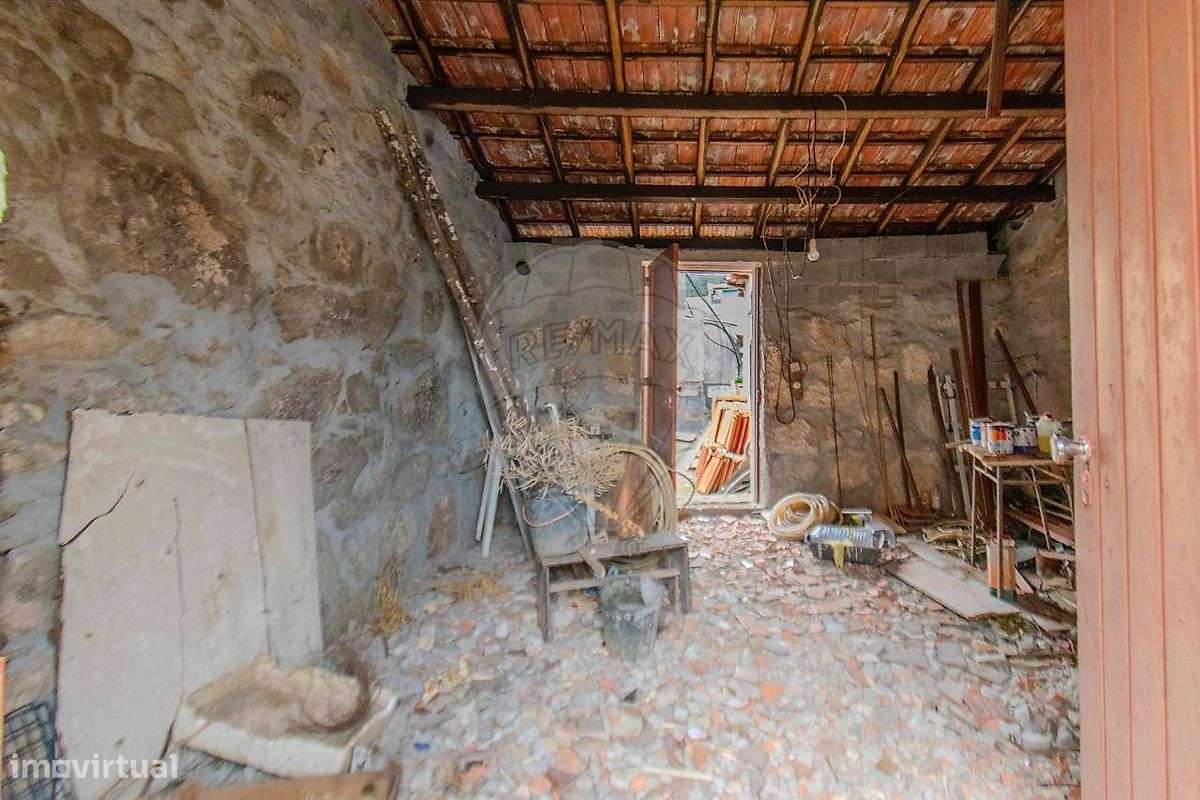 Moradia T2 para venda-14