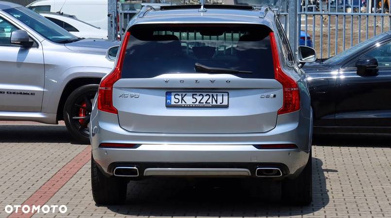 Volvo XC 90 D5 AWD R-Design 7os - 9