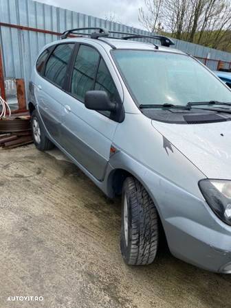 Dezmembrez Renault Scenic RX4 - 2