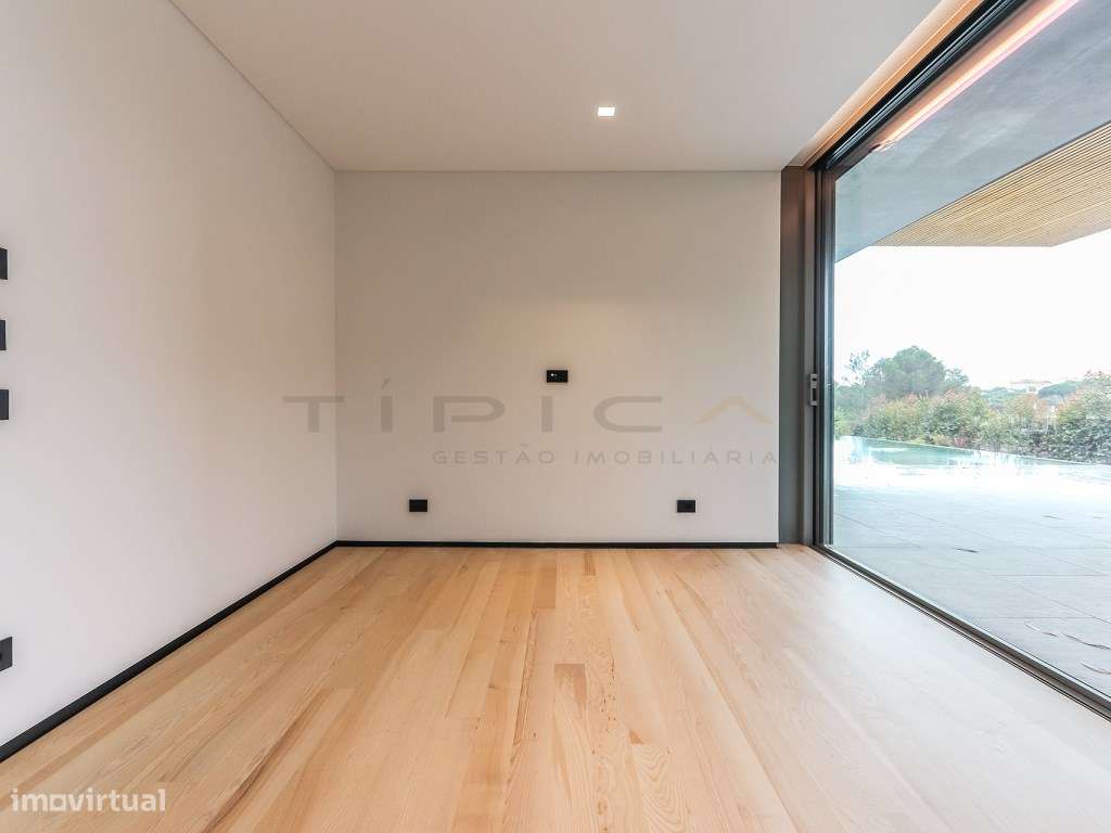 Moradia LUXO Condomínio Privado-22