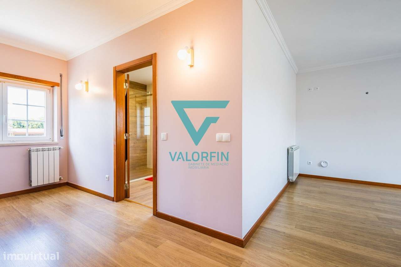 Moradia T4 c/ Jardim e Logradouro - Trutas - Marinha Grande-40