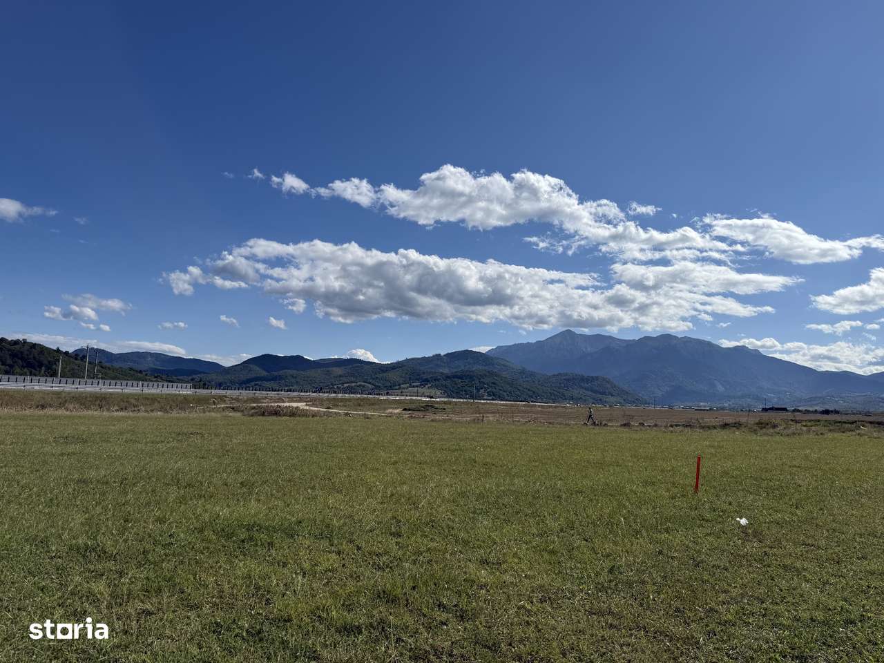 Teren intravilan agricol la 40 km de Sinaia,21 Km de Predeal in rate-6