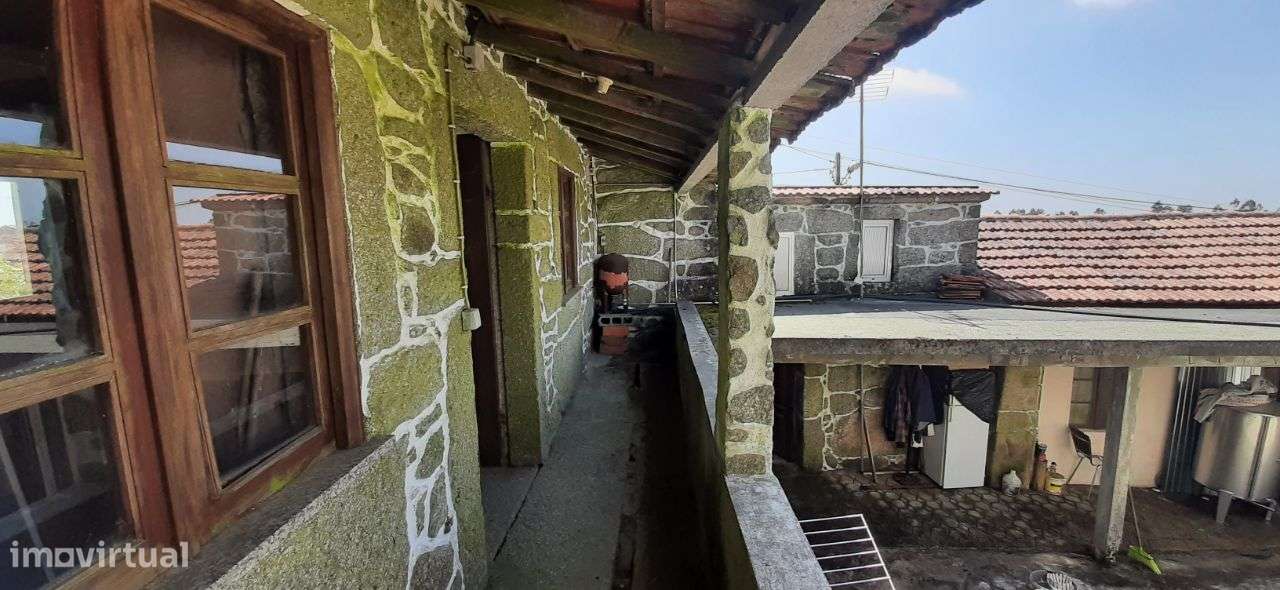 Moradias em granito – Oliveira de Frades - Grande imagem: 3/39