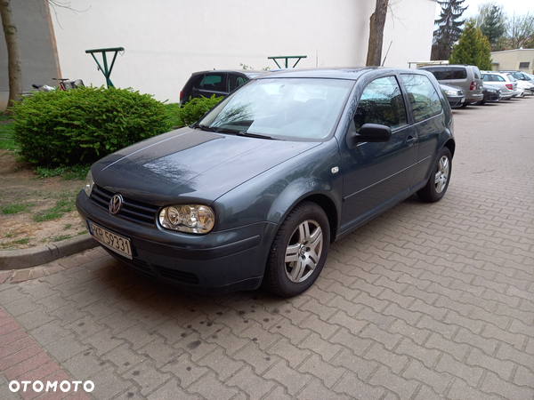 Volkswagen Golf IV 1.4 Comfortline - 1