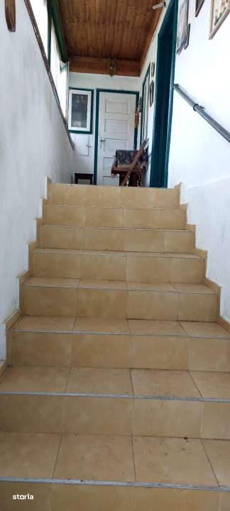 Casa renovabila 4cam, 800mp teren,spre vanzare in Fantanele - Imagine principală: 3/13