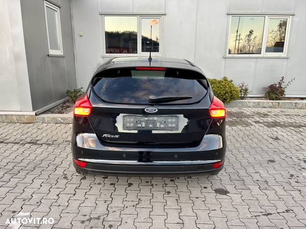 Ford Focus 1.6 TDCi DPF Start-Stopp-System SYNC Edition - 10