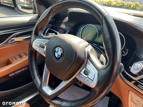 BMW Seria 7 740d xDrive - 31