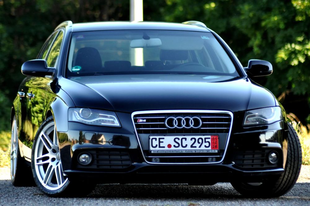 Audi A4 B8 (2007-2015) 2.0 TDI DPF Ambiente 2011