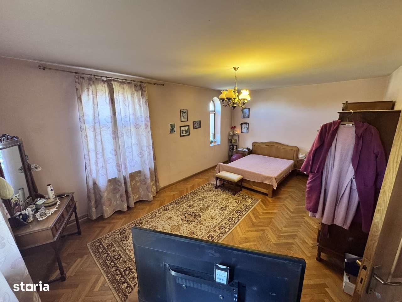 Casa individuala P+1+M amplasata pe un teren de 1612 mp. - Imagine principală: 5/20