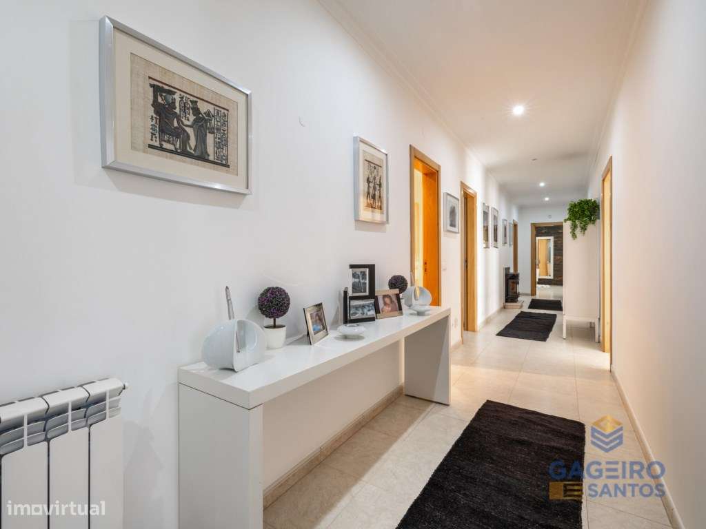 Moradia Independente T4 +1 em São Martinho do Porto-21