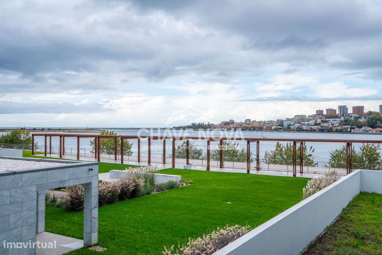 Arrendamento de Apartamento T2 Novo com Vista Deslumbrante para o R... - Grande imagem: 3/21