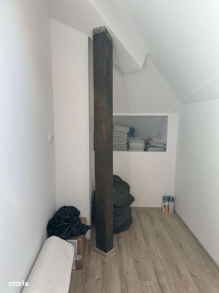 Campina - ultracentral - Spatiu - 600 Euro/Luna - Imagine principală: 3/6