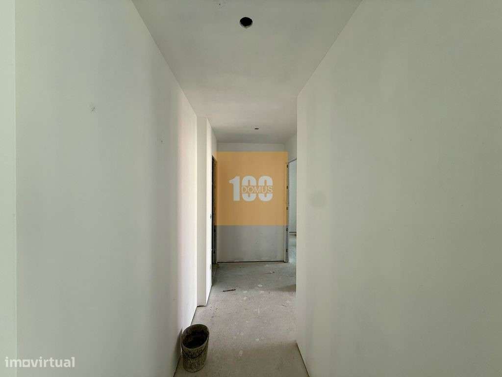 T2 com varanda - Capelo Residences-11