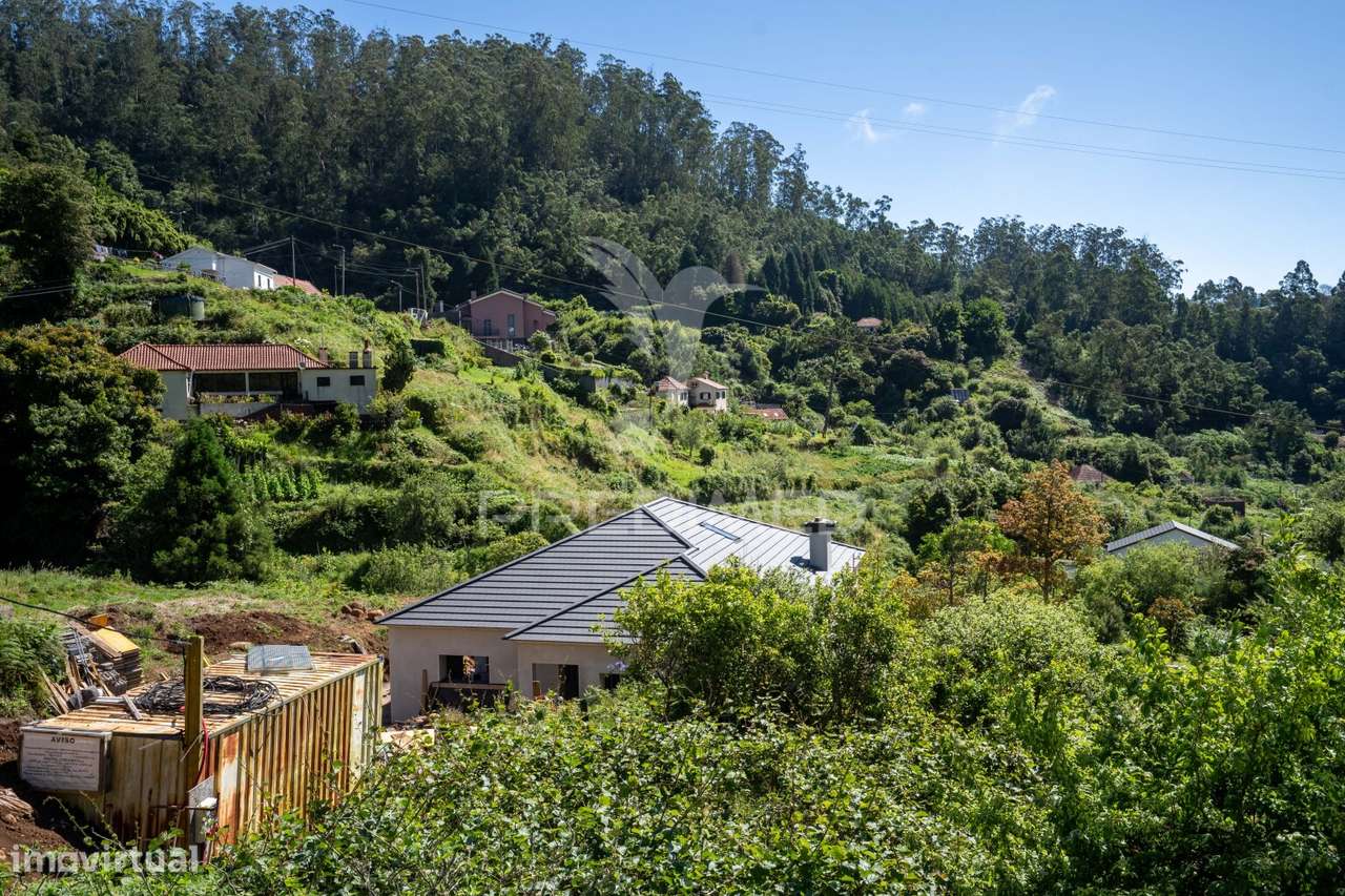 Moradia T3 em construção no Santo António da Serra - Grande imagem: 3/30