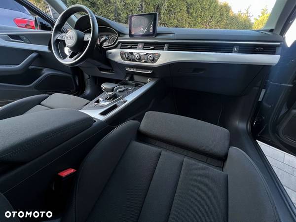 Audi A4 2.0 TFSI ultra S tronic - 15