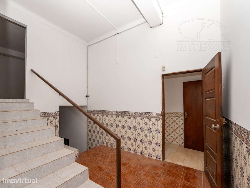 Armazém com 3 pisos - quinta - Montemor-o-Novo-26