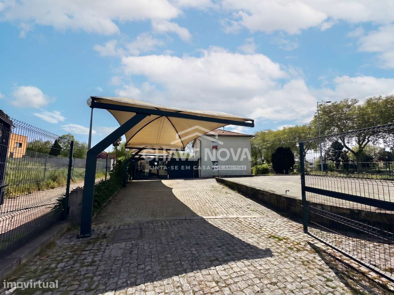 Moradia Geminada V2+1 c/ Logradouro na Senhora da Hora-34