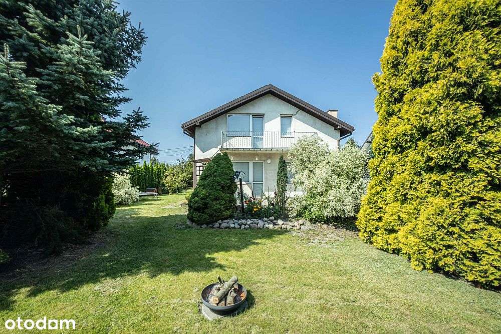 Dom w Starowej Górze- przestronny i funkcjonalny dla rodziny-17