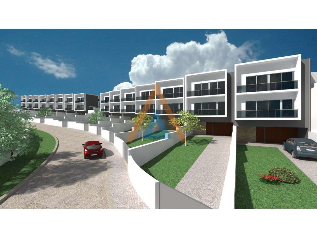 Moradia em Banda T3 - Lobão - S. M. Feira. - Grande imagem: 4/35