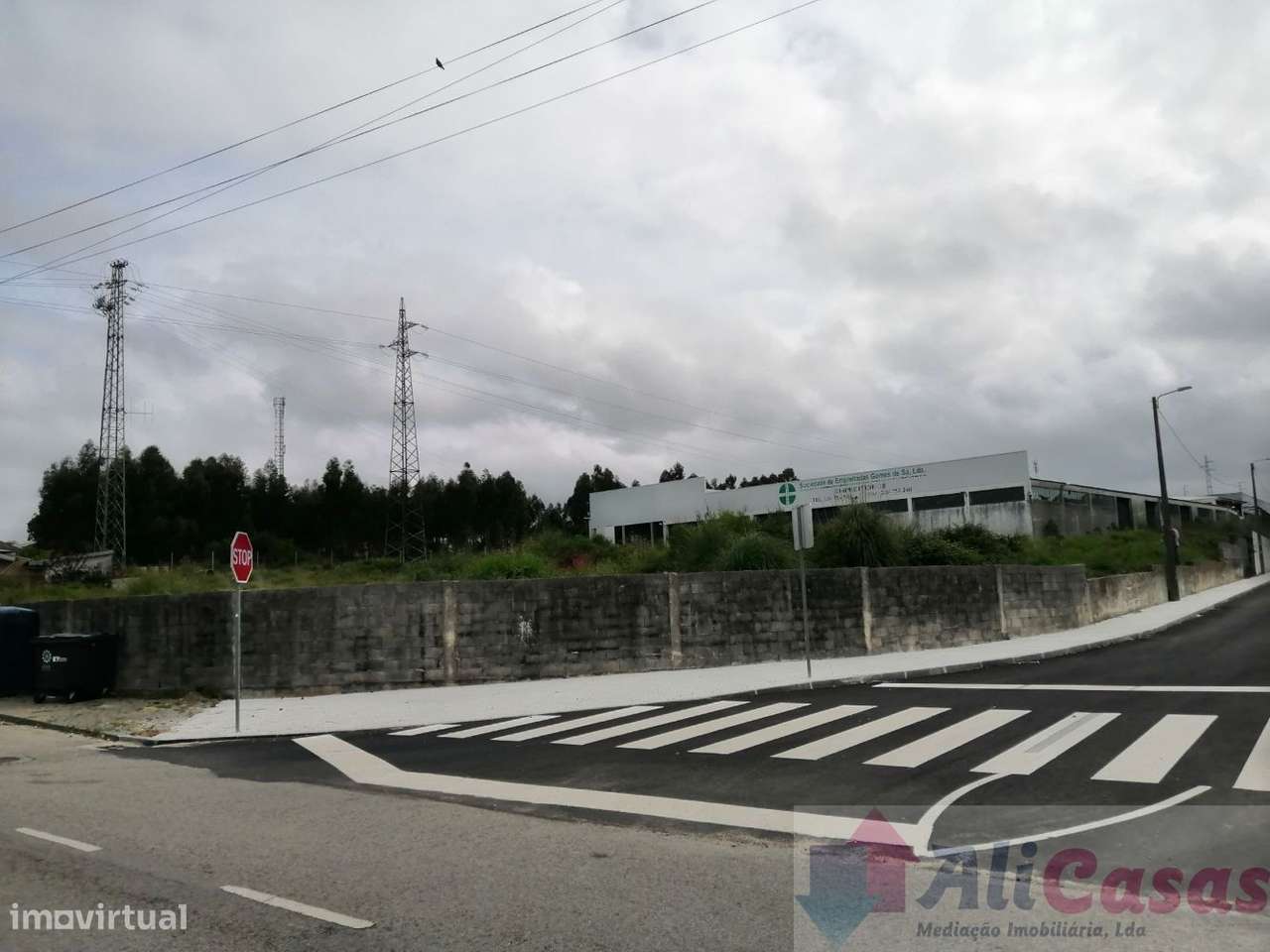 Fantastico Terreno C/2 frentes P/construção de Moradias - Grande imagem: 2/21