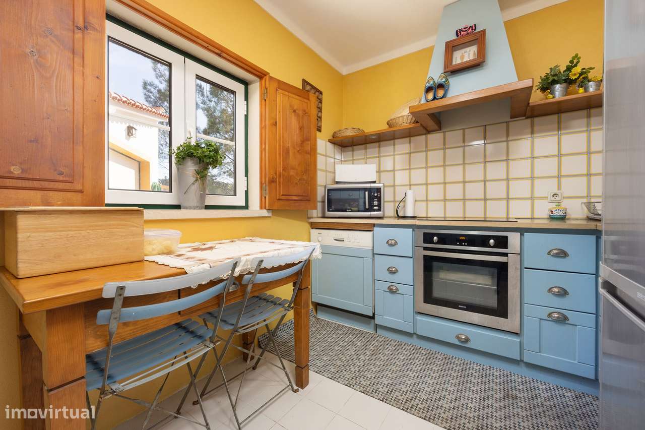 Moradia T2+2 | Piscina e Jardim | Vista Rio Zezêre | Dornes-9