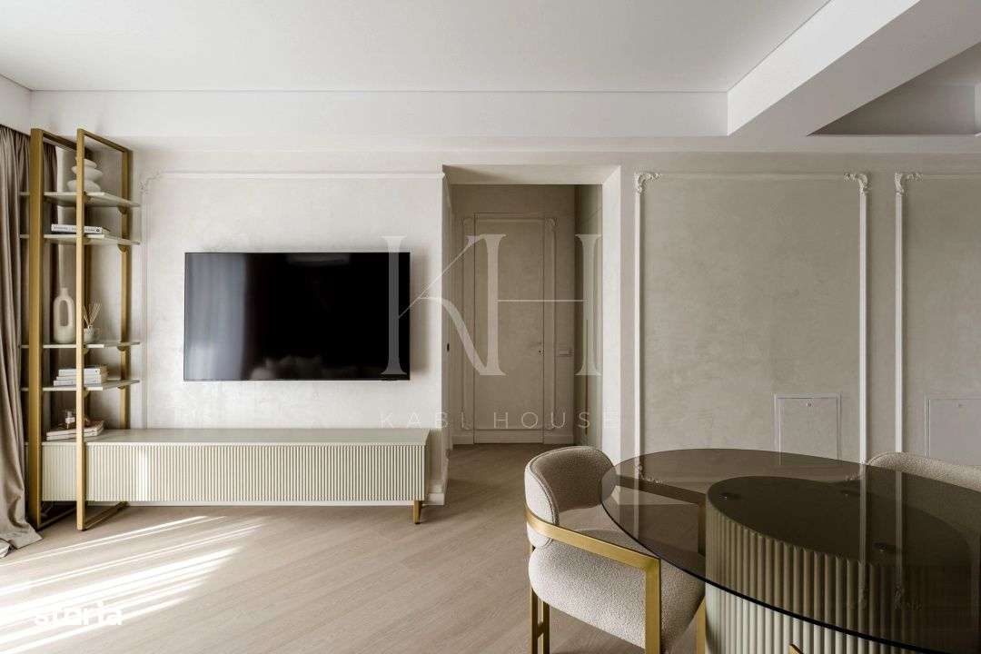 Inchiriere Apartament High-End • Perete Decorativ-  Design Exclusiv, - Imagine principală: 5/19