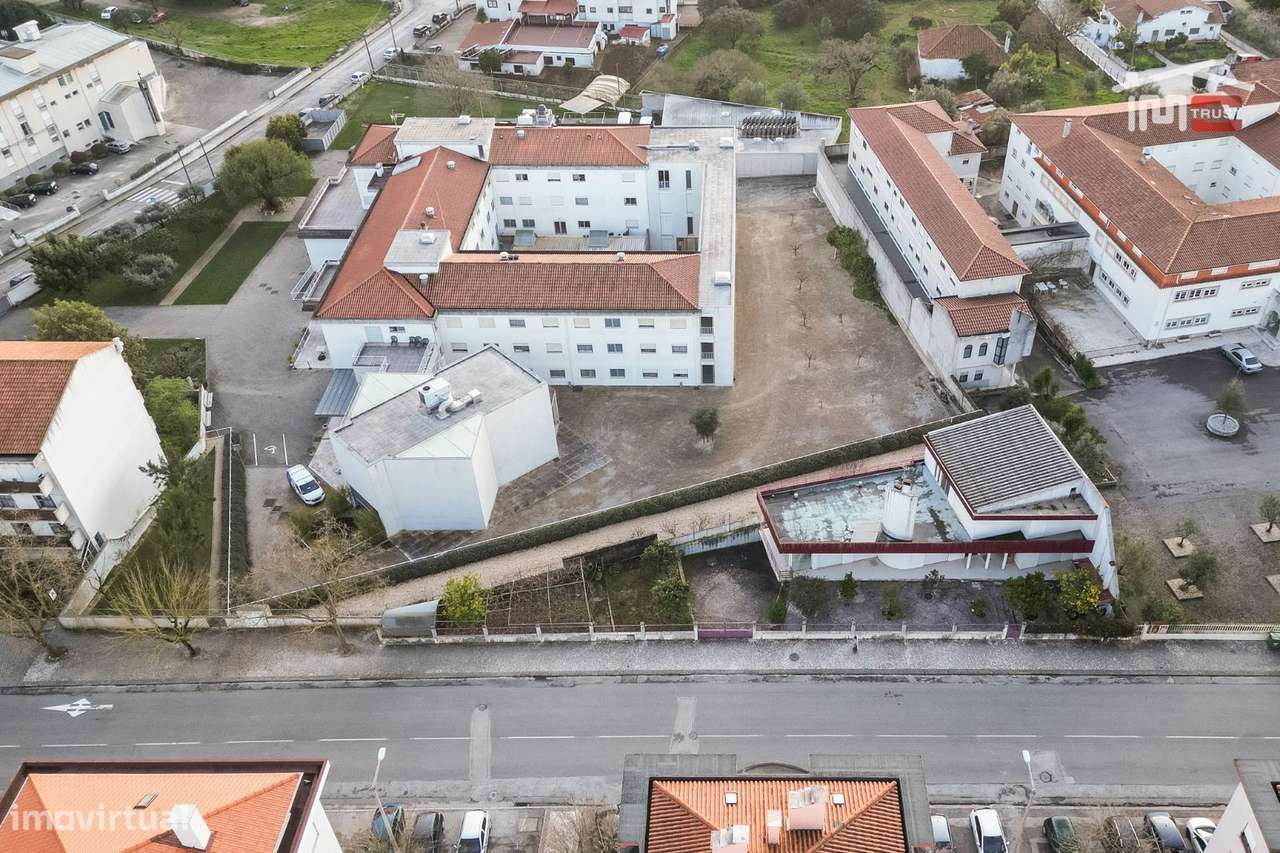 MORADIA T5 AVENIDA BEATO NUNO A 5 MINUTOS  DO SANTUÁRIO DE FÁTIMA - Grande imagem: 5/39