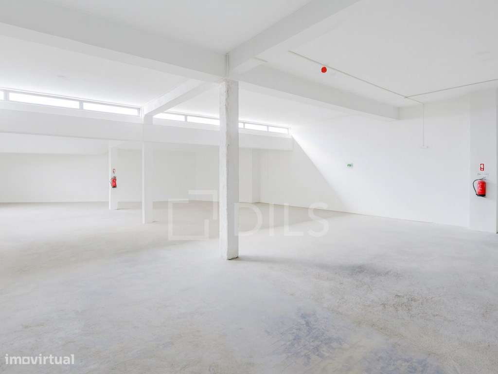 Loja para arrendamento na Avenida Duque D' Ávila 139 , Lisboa - Grande imagem: 2/20