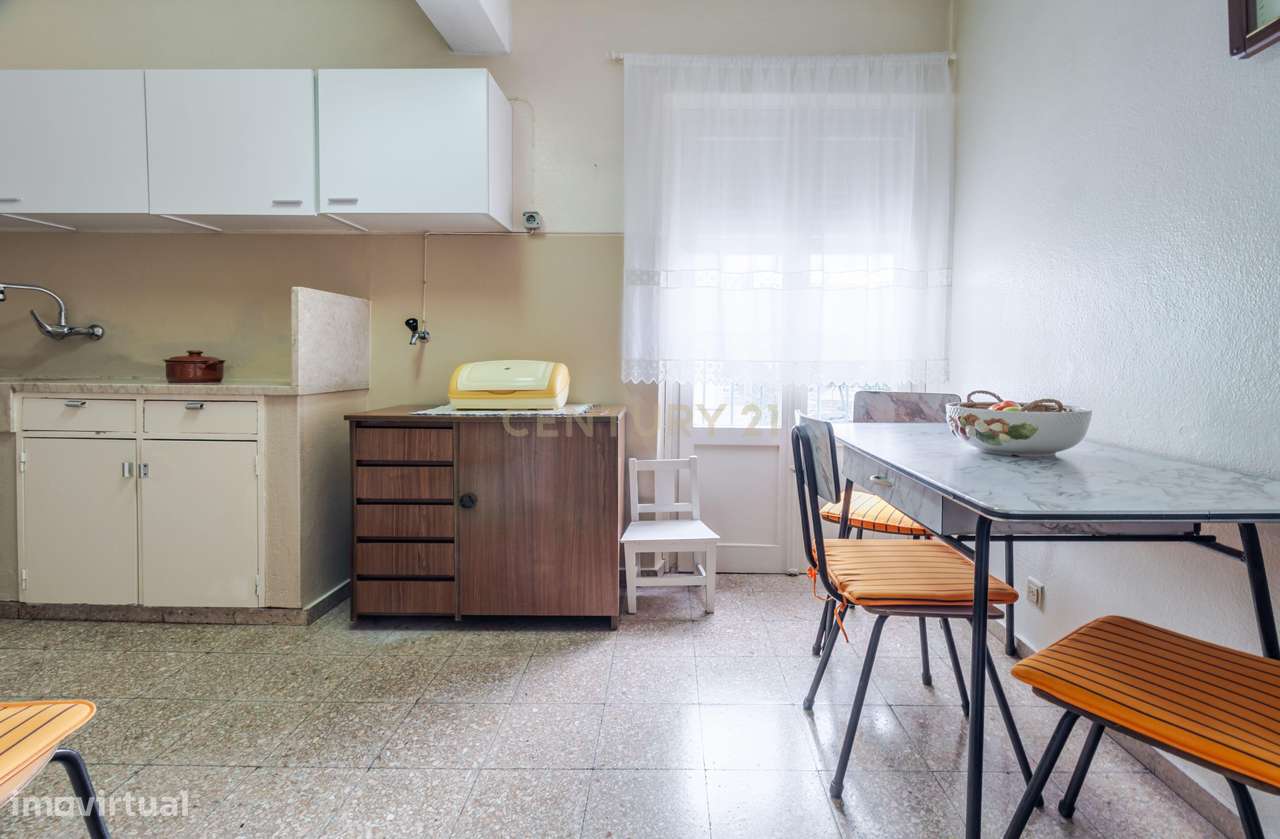 Apartamento T3 em Setúbal  e Boa Exposição Solar-6