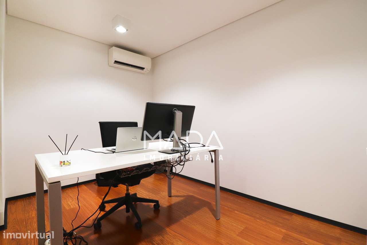 Escritório c/garagem (12 carros) na Av. da República em V.N. de Gaia-41