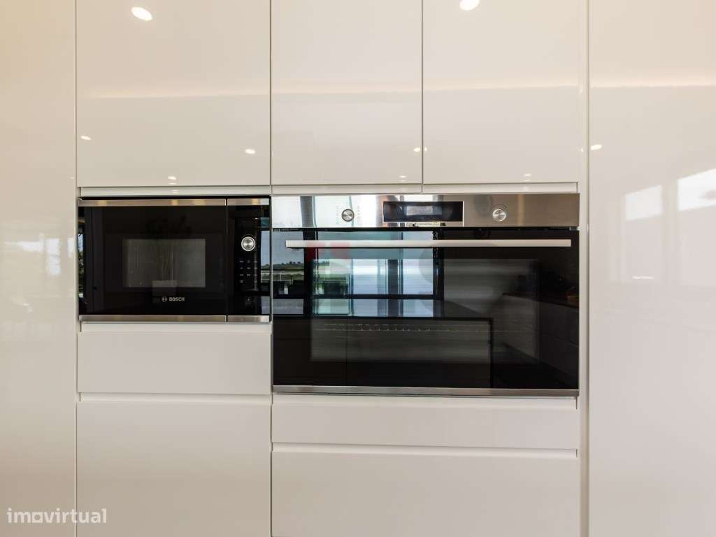 Refúgio Moderno com Vista e Design no Pico da Pedra, Ilha de São Mi...-26