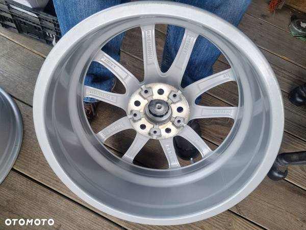 BMW 3.G01,X4 G02,G20,G21,G30,G31 7X18 ET22 5X112 - 6