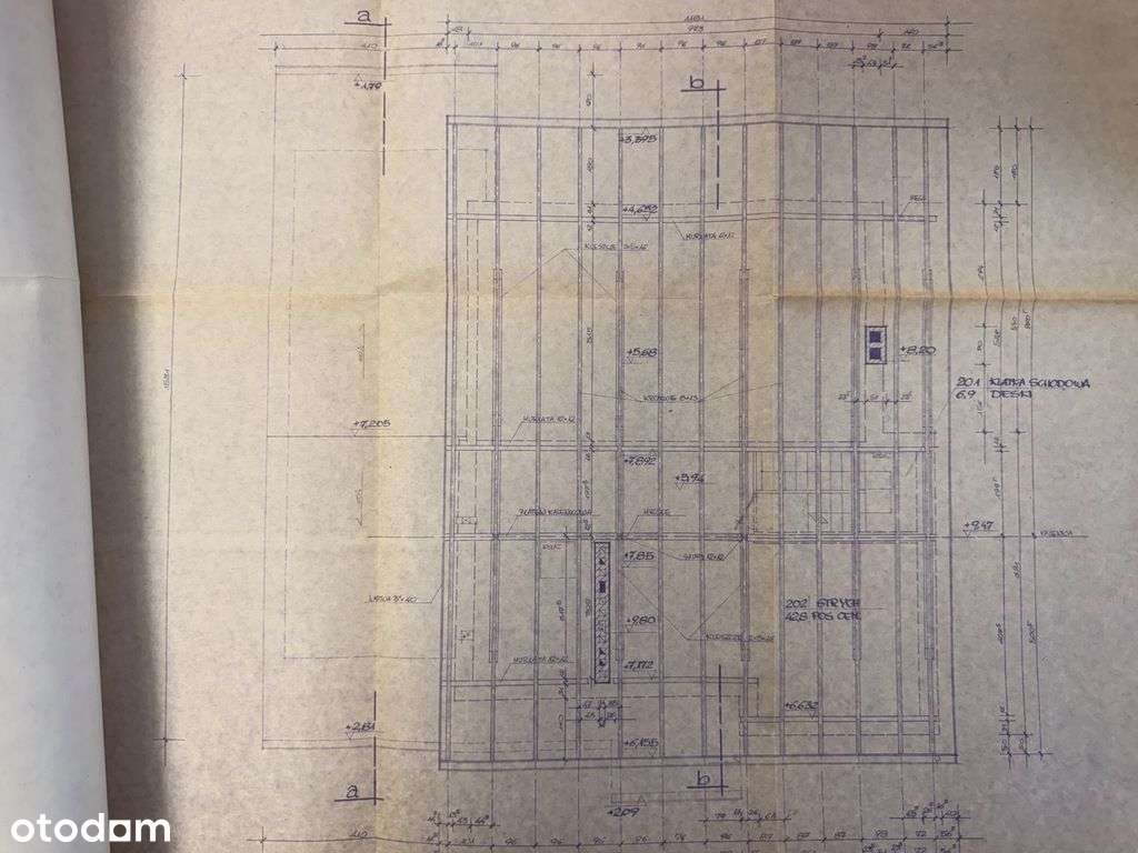 Duży dom z ogromnym potencjałem w Łobzie-6