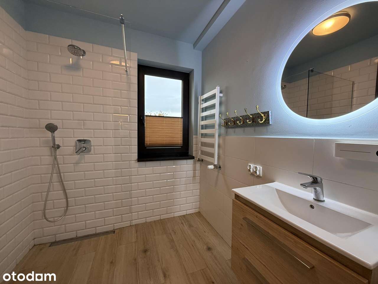 Komfortowy dom w spokojnej okolicy, świetny dojazd do Rybnika i Gliwic-13