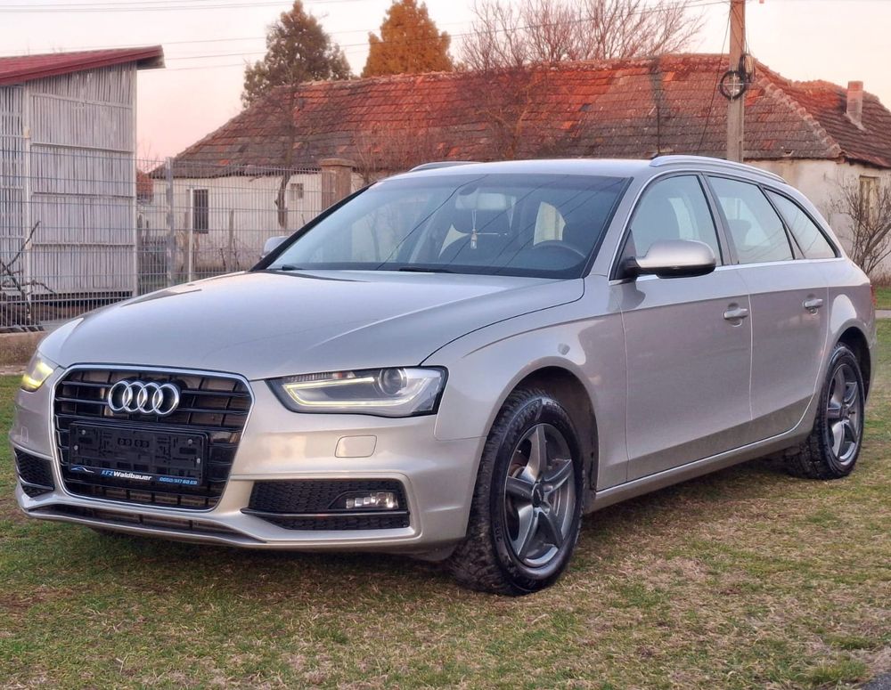 Audi A4 B8 [2007 - 2015] 2.0 TDI DPF Attraction 2013