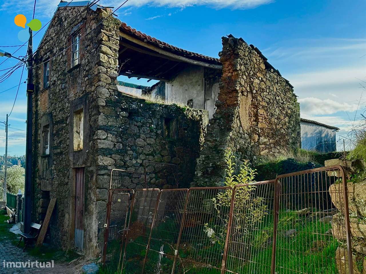 Ruína com projeto para moradia familiar – Paul, Covilhã - Grande imagem: 5/5