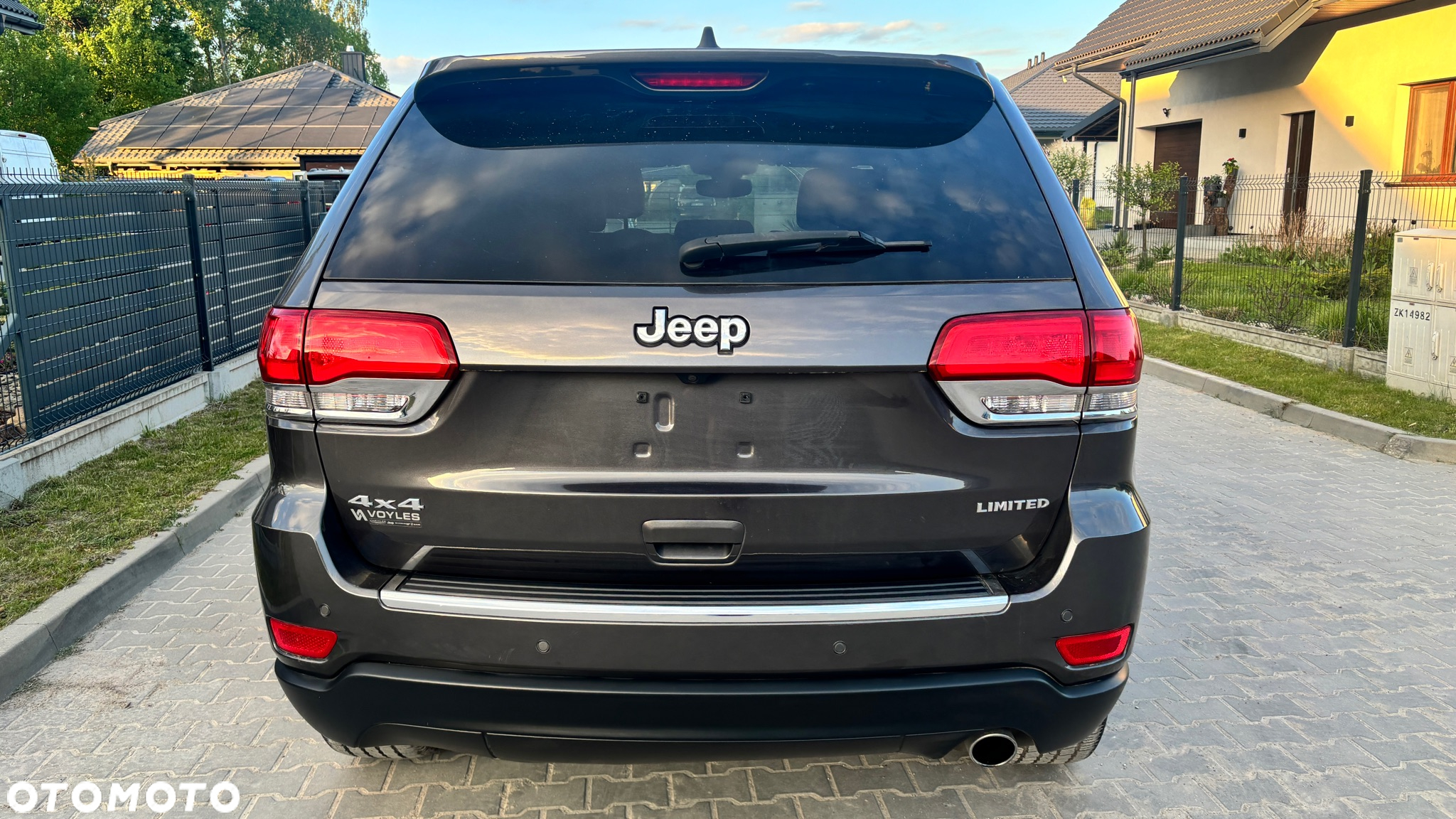 Jeep Grand Cherokee - 31