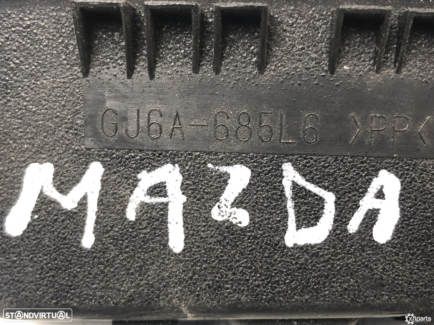 Interruptor vidros Trás/Esq Preto Usado MAZDA 6 Saloon (GG) 2.0 DI | 06.02 - 08.... - 4
