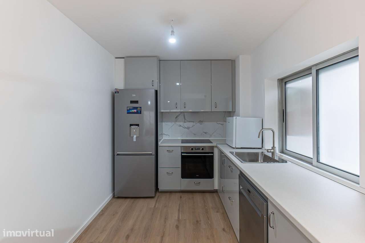 Apartamento T3 renovado | Bonfim, Porto | 105 m2-22