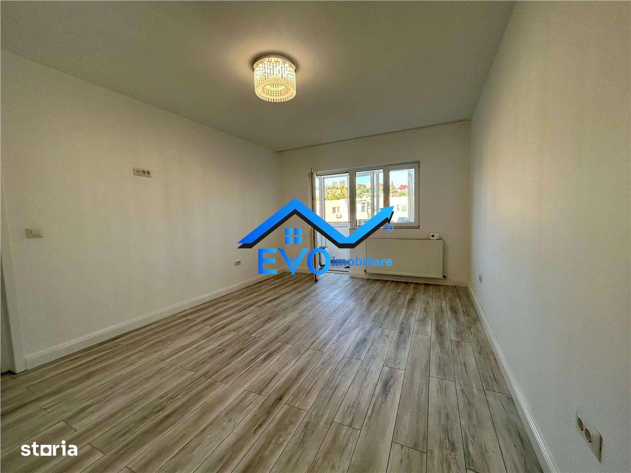 Apartament cu 2 camere de vanzare, renovat complet, Gara - Imagine principală: 5/9